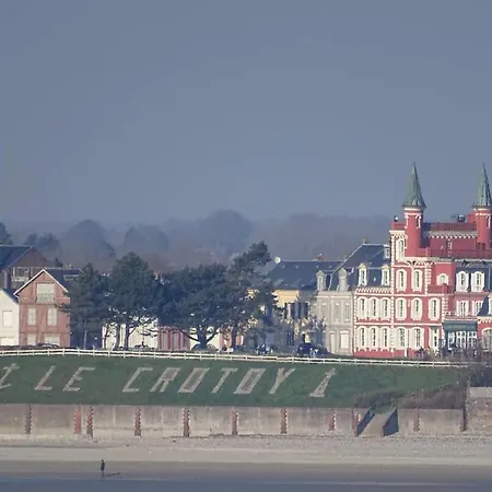 Les Garennes Bed & Breakfast *